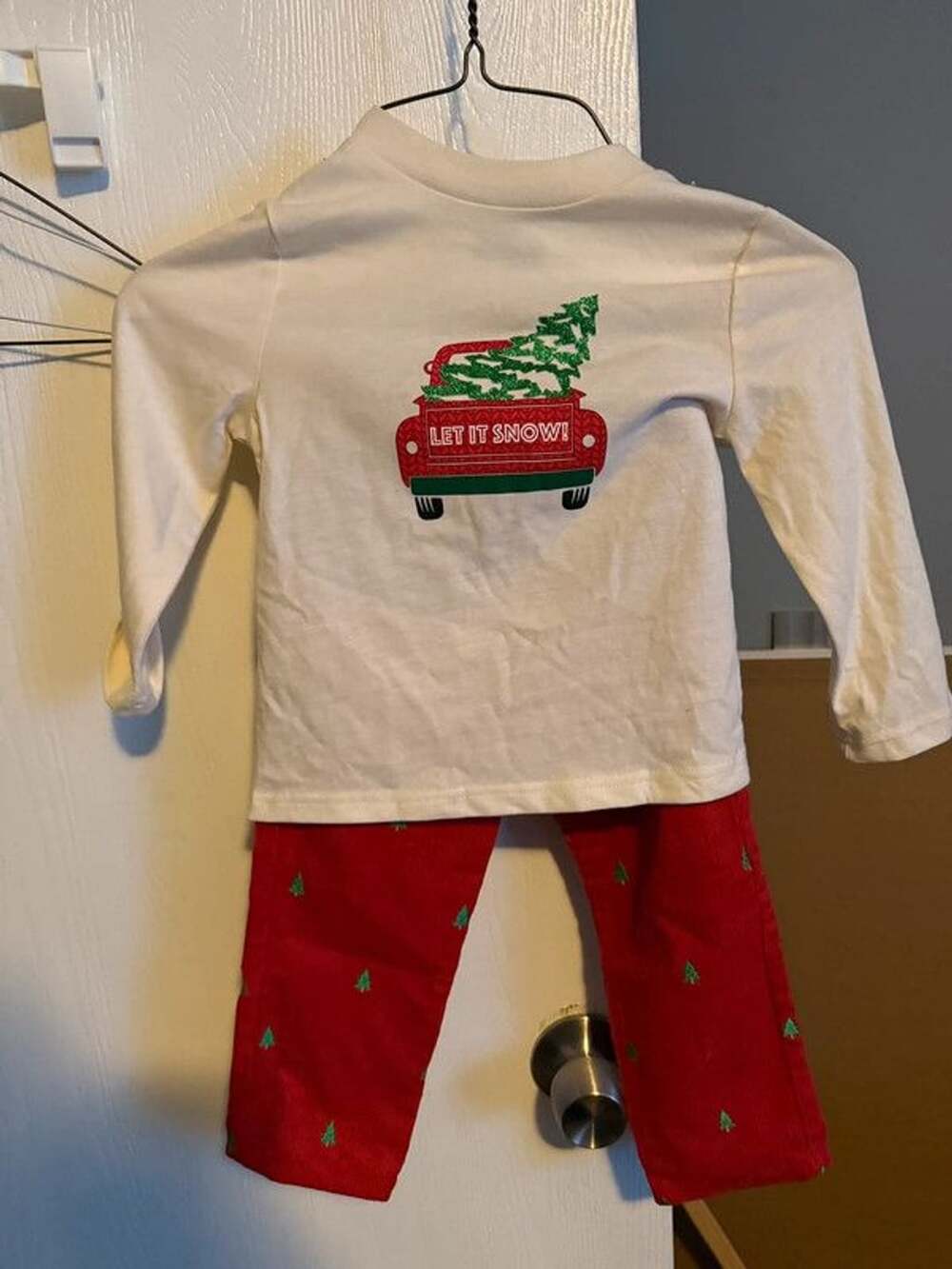 2T Christmas outfit